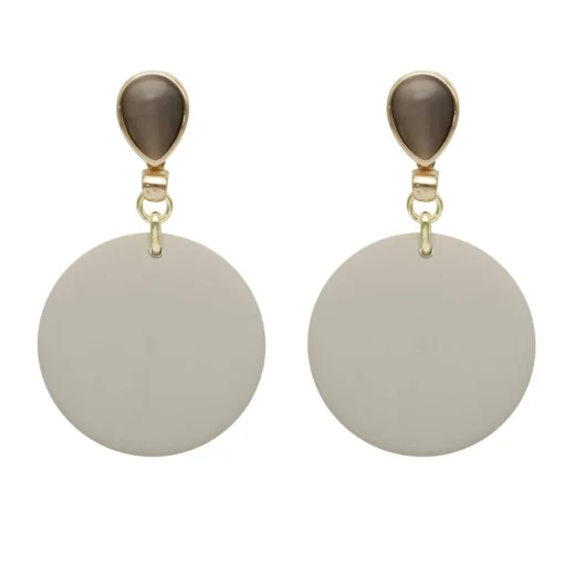 Elegant Dangling Disc